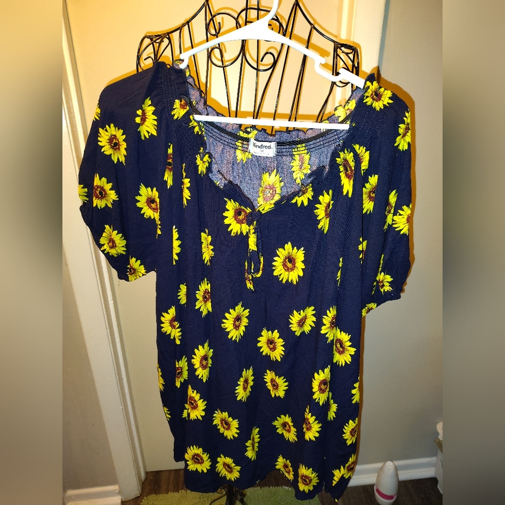 Kindred Womens Plus Size 3XL Sunflower 🌻 Blouse (NWOT)